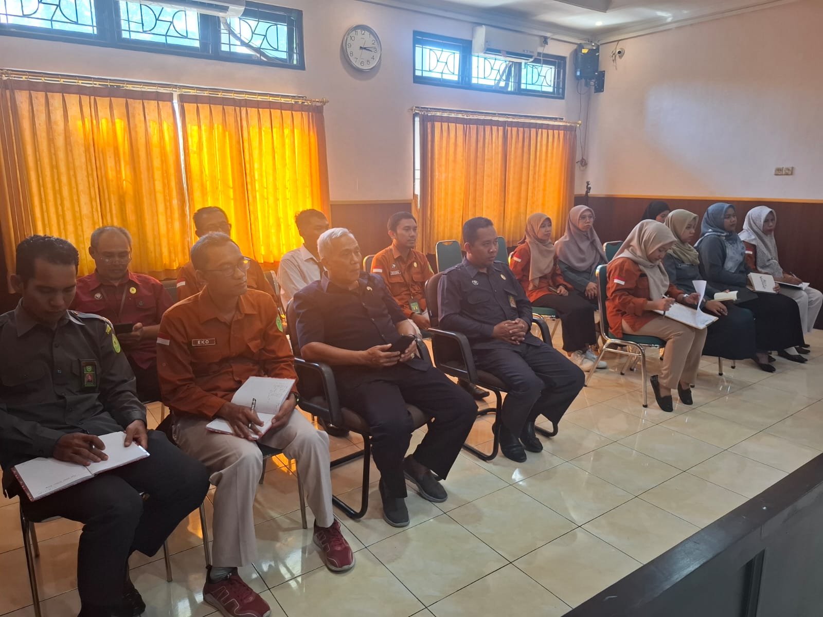 rapat2