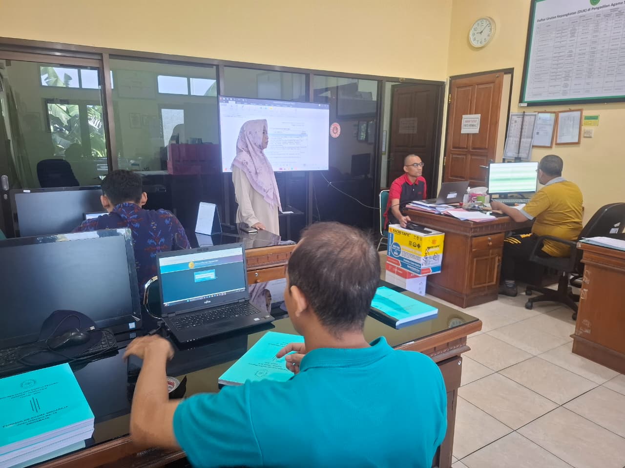 rapat1